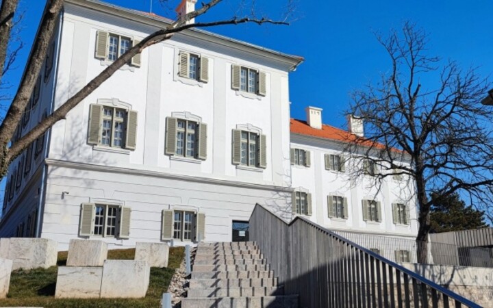 kastély