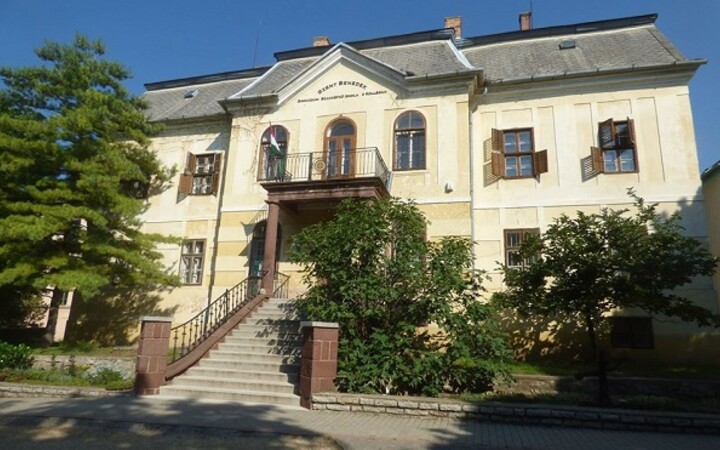 szent benedek iskola